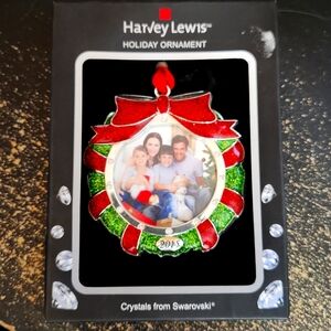 HARVEY LEWIS HOLIDAY ORNAMENT WREATH SWAROVSKI CRYSTALS 2015 NEW IN BOX